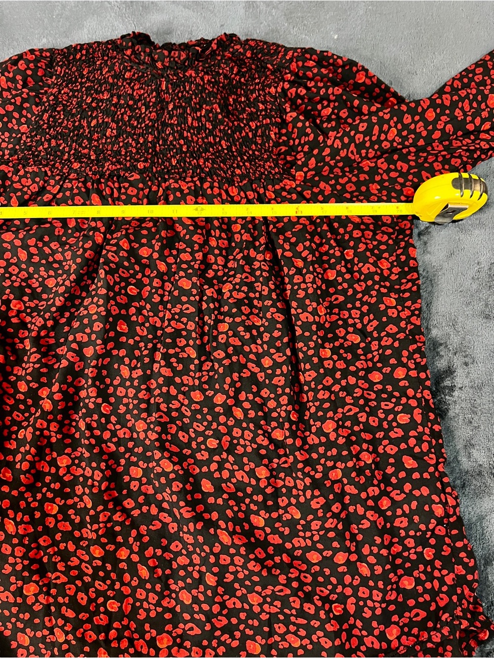 Twelve O Two Wms Red Black Print Smocked
Pleated Balloon Sleeve Peasant Top M - Picture 9 of 13